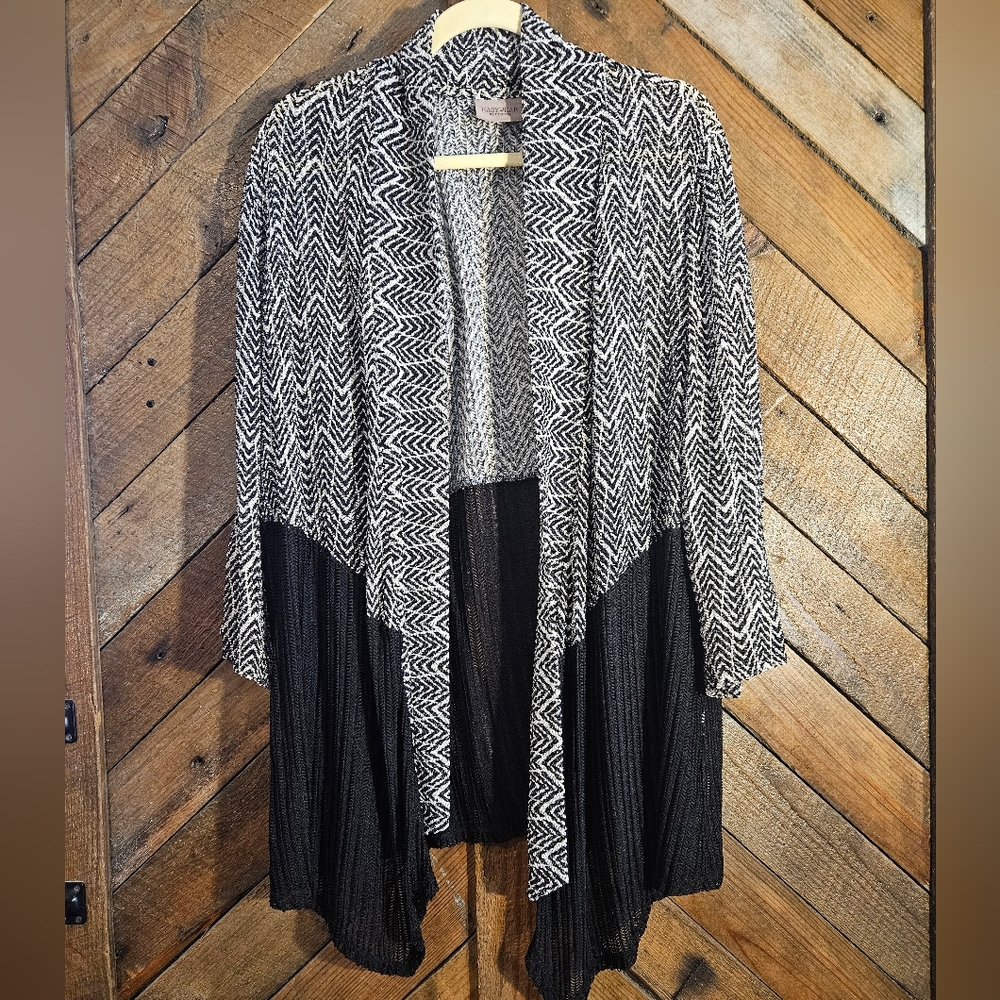 Chico's Black and White Easywear Cardigan EUC Sz 3 Or XL